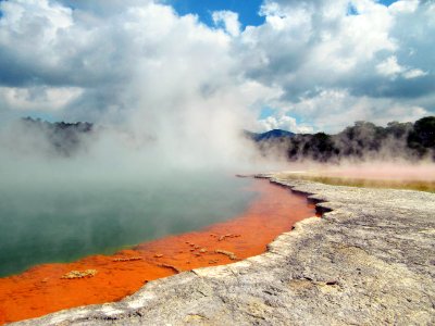 Rotorua, New zeal, Champagne pool photo