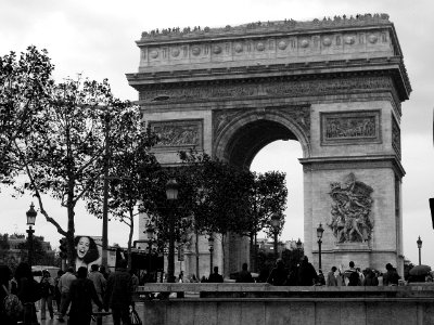 Paris, Arc de triomphe, France photo