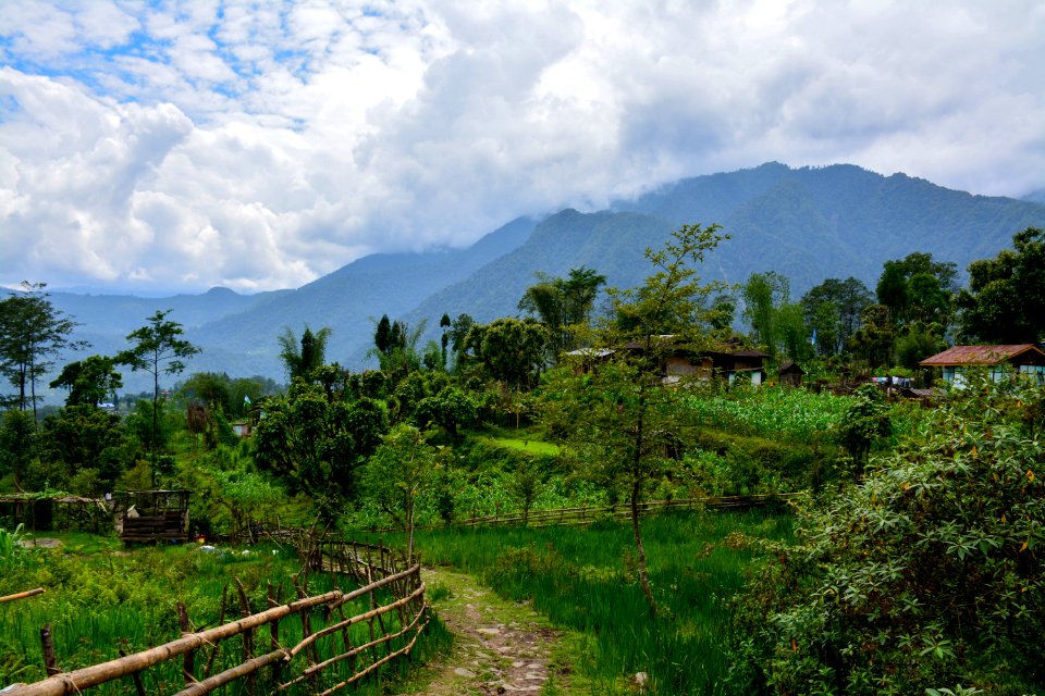 Yuksom, India, Mountains