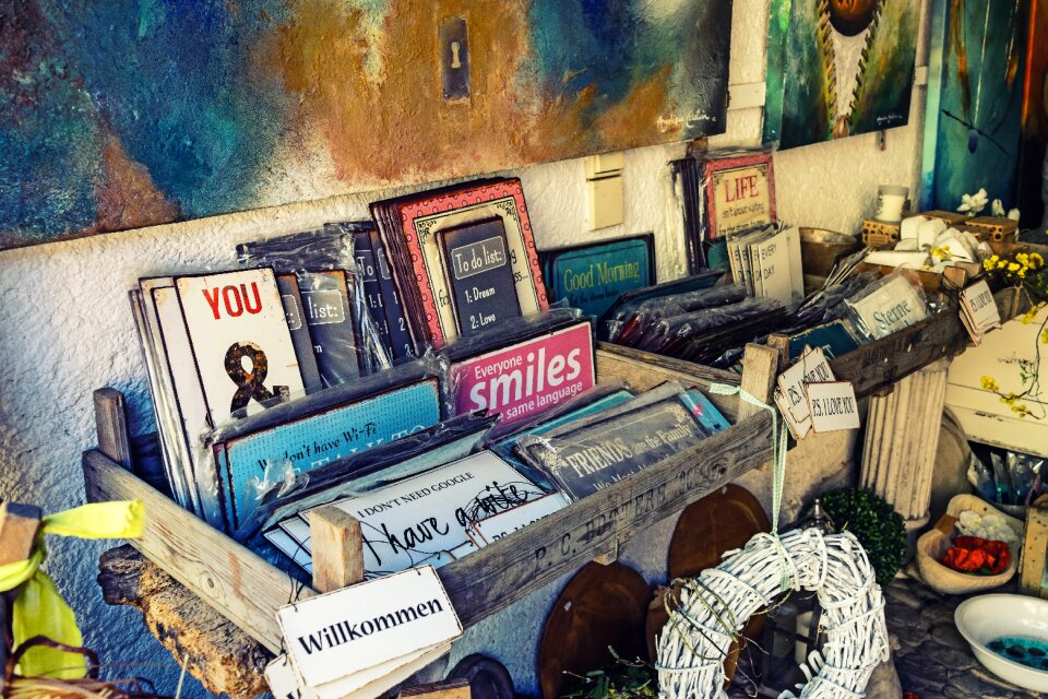 Mitbringsel exhibition souvenir