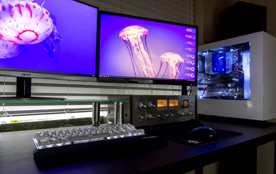 Unsplash, Unsplash remix, Battlestation