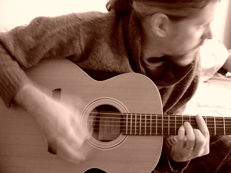 The spirit world b, Guitar player, Mike reis