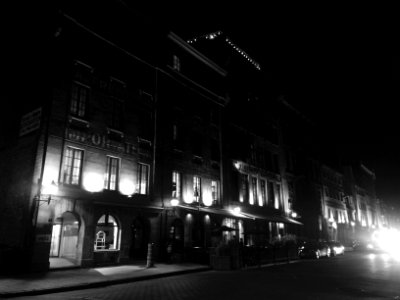 De la commune  place jacquescartier, Old montreal, Montral