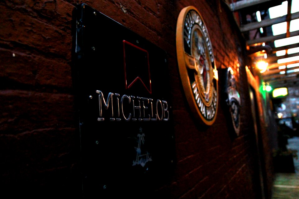 London, Canada, Signage