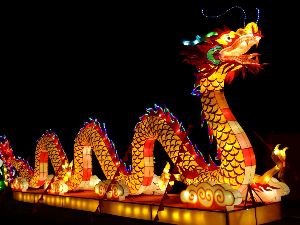 Dragon lanterns black dragon