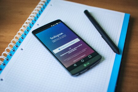 Phone instagram work desk