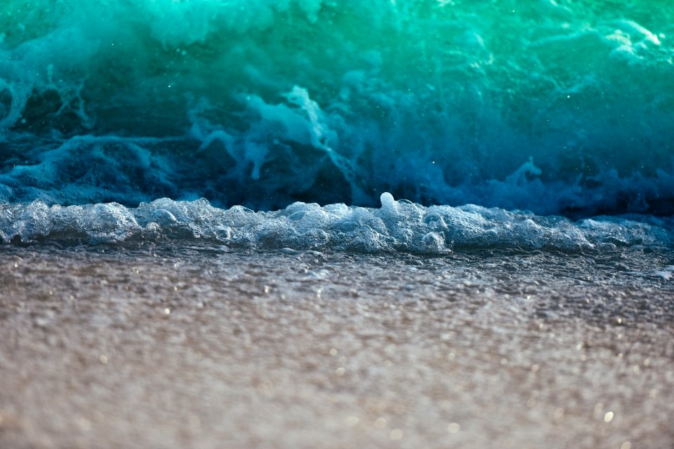 Bubbly wave at the bottom of a mountain.