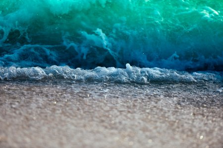 Bubbly wave at the bottom of a mountain.