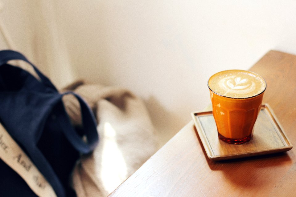 brown ceramic mug