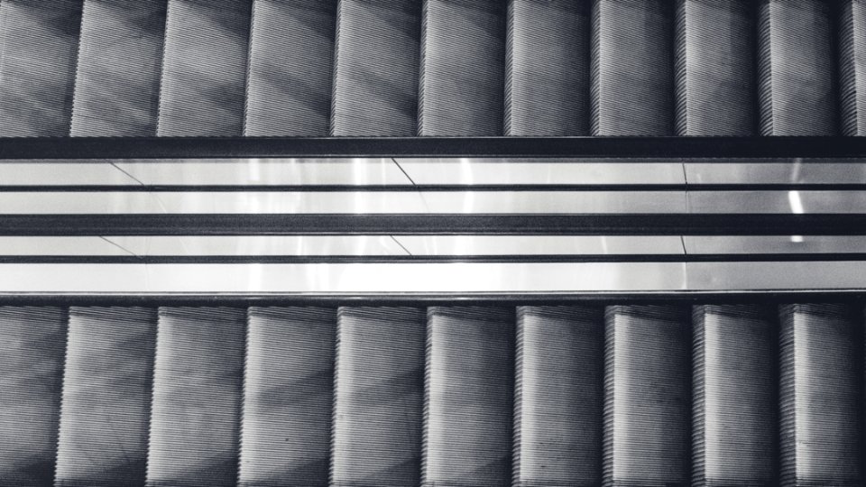 Escalator photo