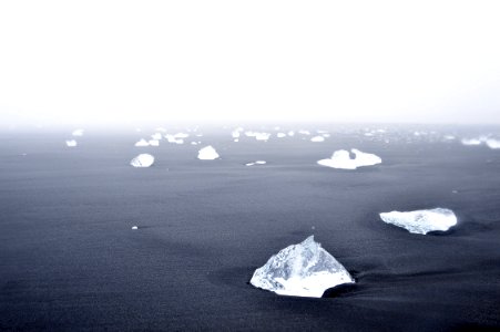 Icel, Ice cube, Mystery
