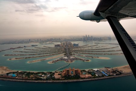 Dubai, Palm jumeirah, United arab emirates photo