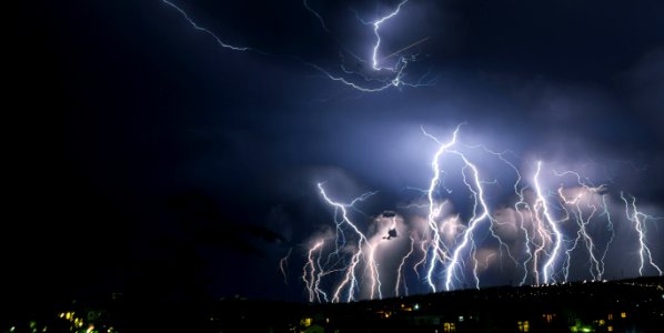 lightnings during nighttime photo