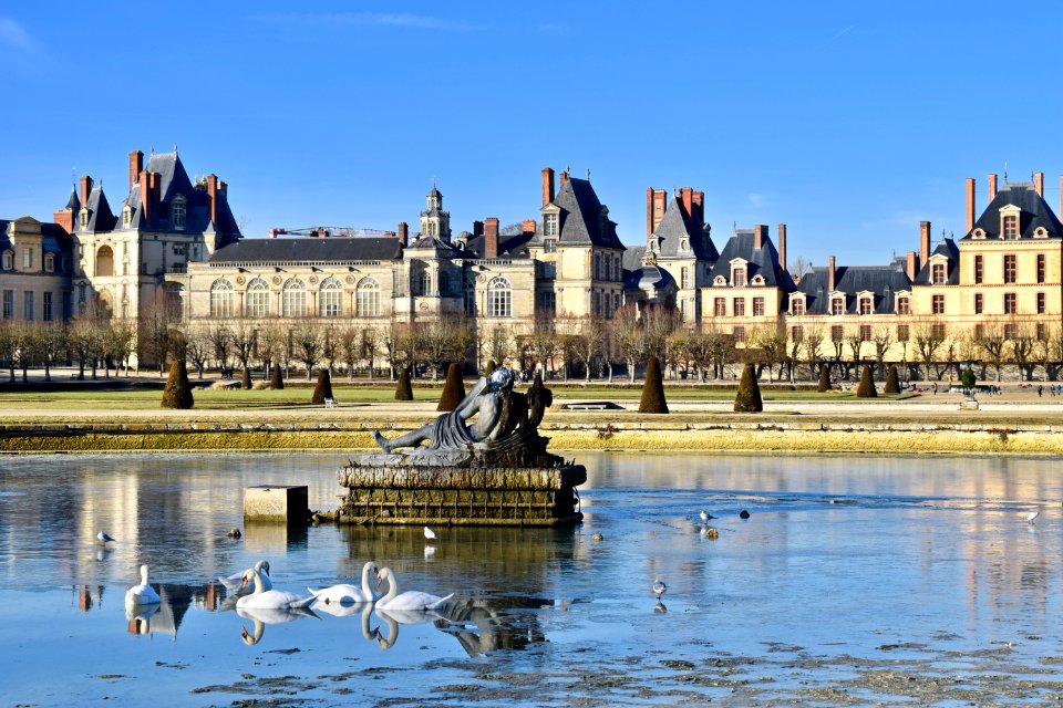 Fontainebleau, France, Rue du ch teau