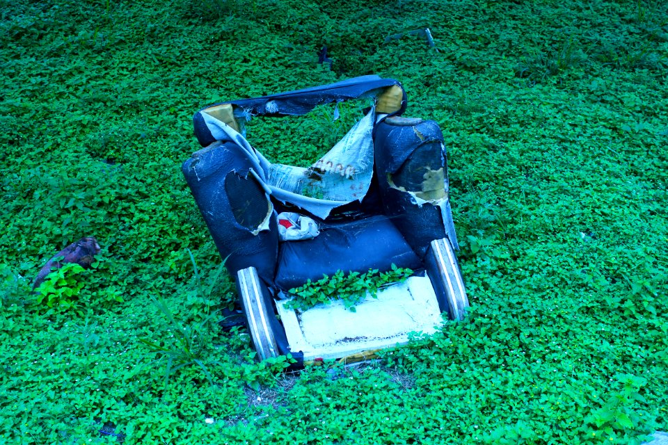 Contamination, Armchair, World