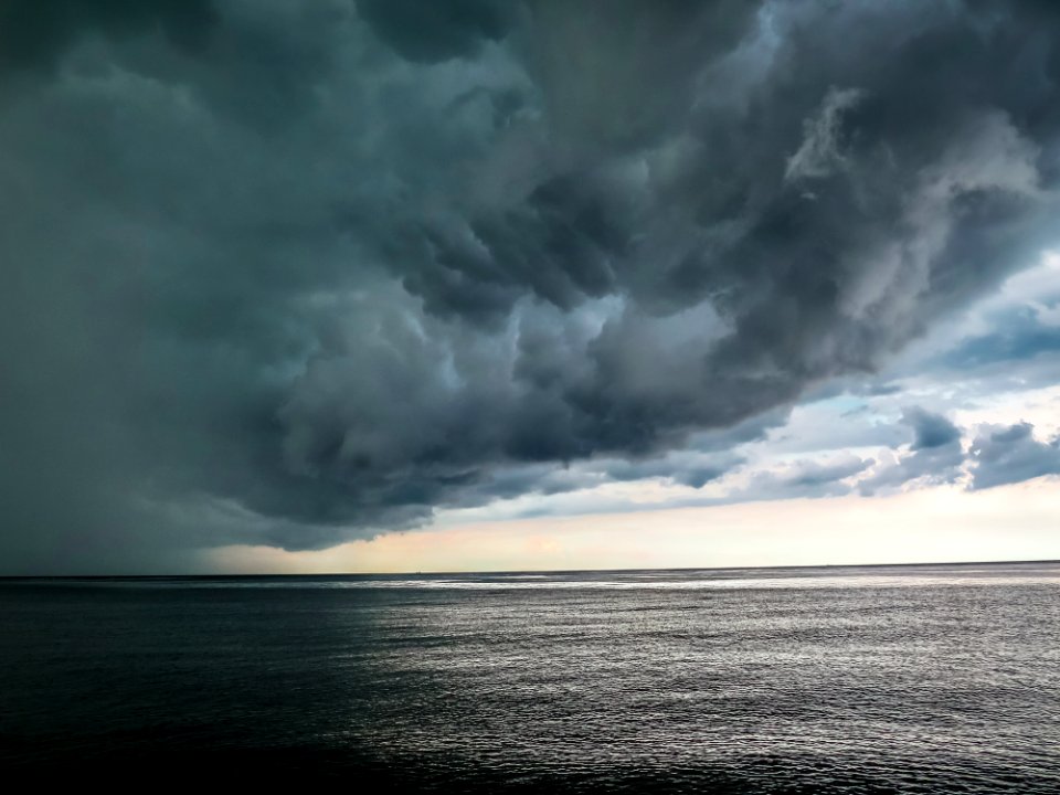 Clouds, Sea