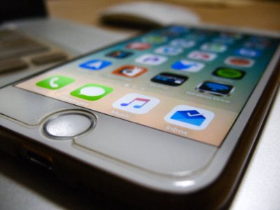 Homebuttom, Apple, App