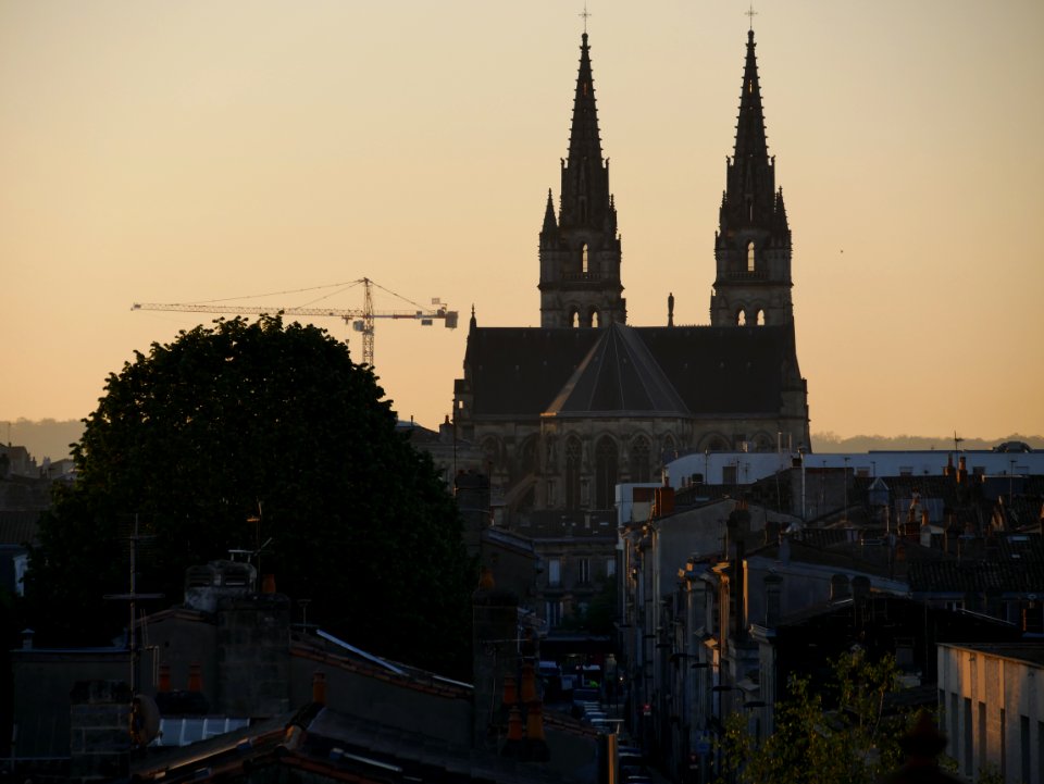 Bordeaux, France, Architecture
