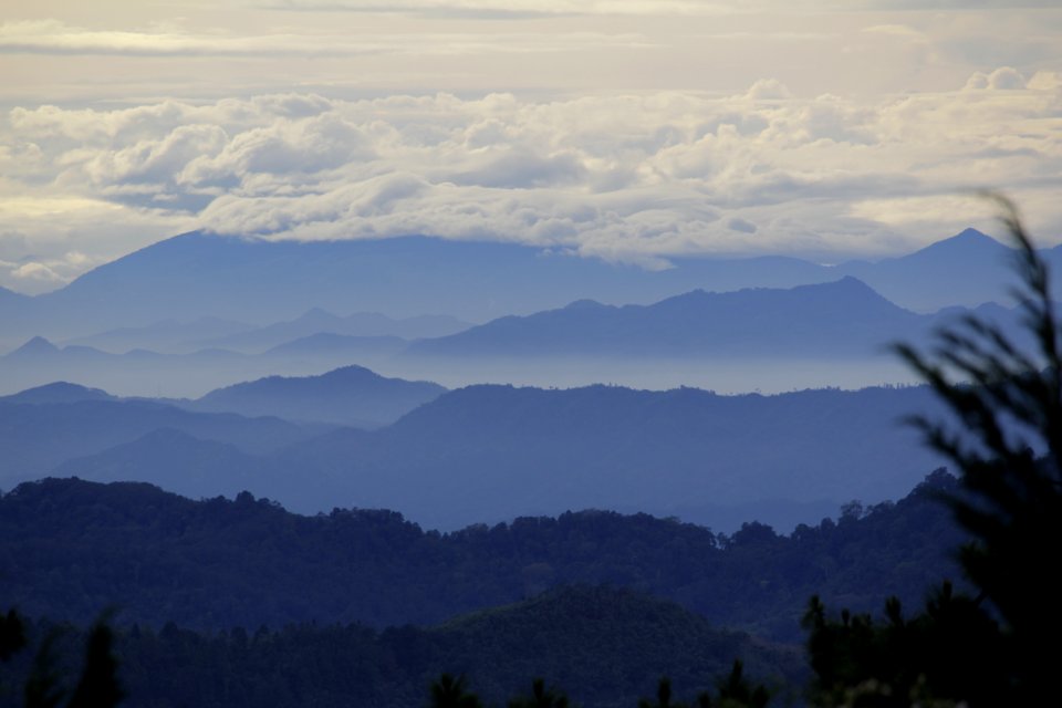 Puncak, Indonesia, Mountain ridge