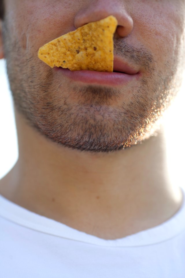 Stubble, Eating, Chip