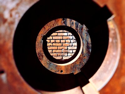Perspective brick iron