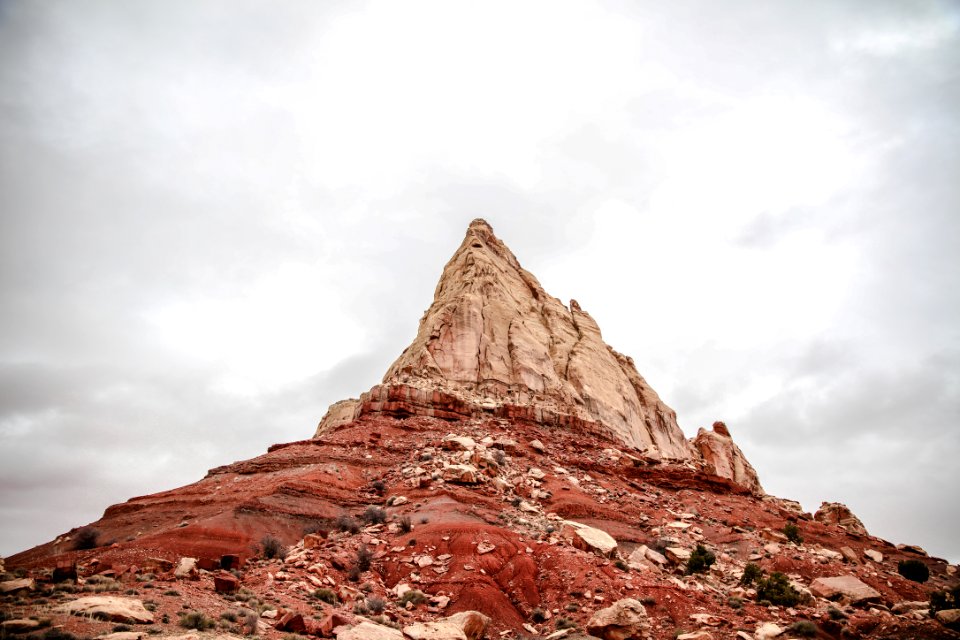worms eye view of canyon