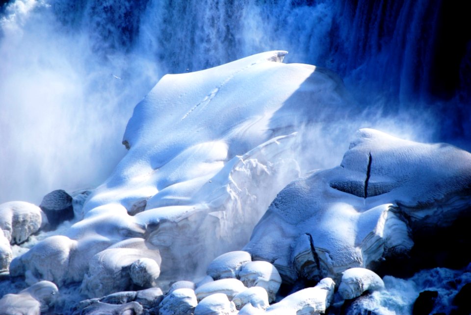 landscape photography of snowy mountain