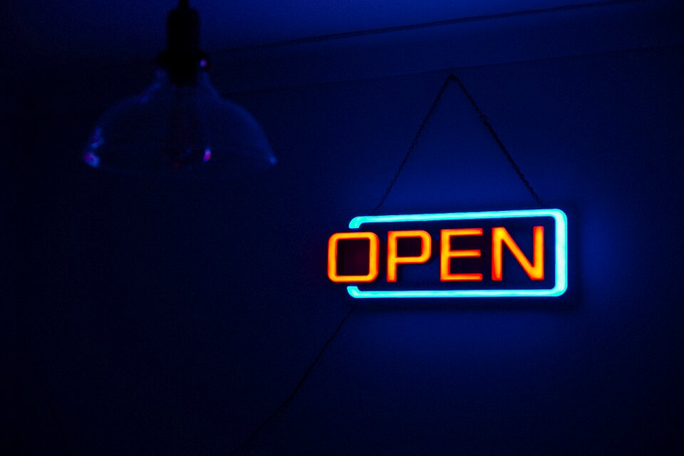 Neon sign open sign