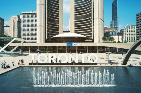 Toronto building near fountain photo