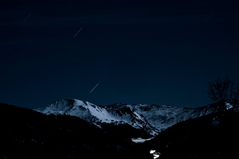 Dark, Grey, Silverthorne