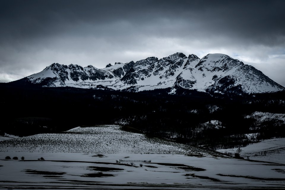 landscape photography of snowy mountain