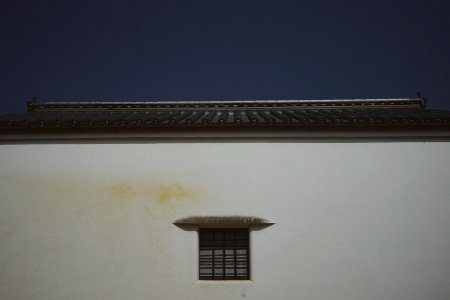 Tiles, White wall, Windoe