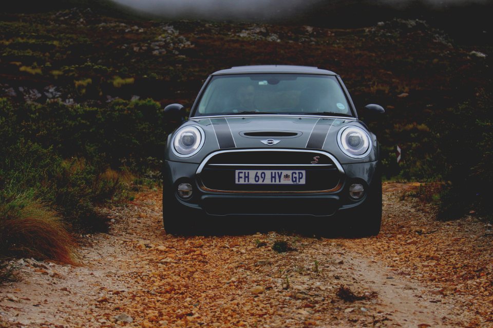 Franschhoek, South africa, Vehicle