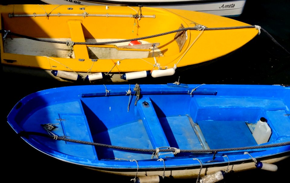 Mundaka, Spain, Couple