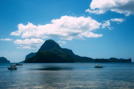 photography of island during daytime photo