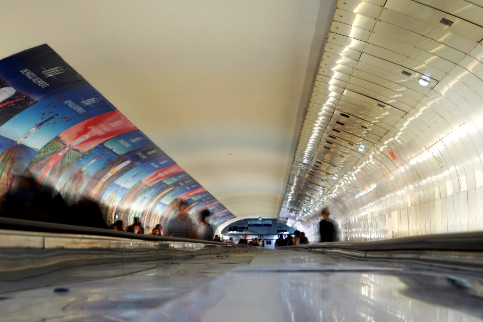 Light, Speed, Tunnel photo