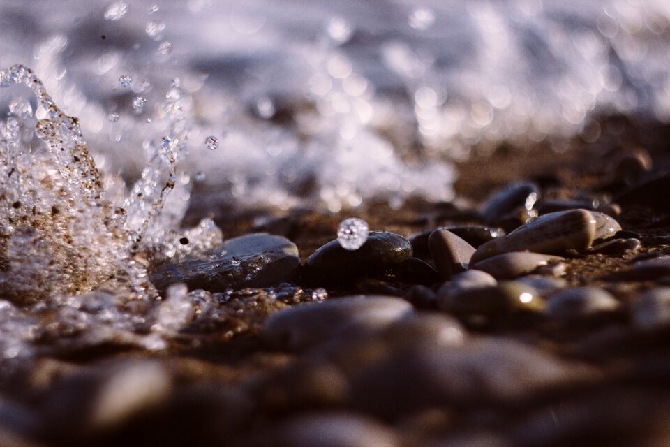 Stones water wave