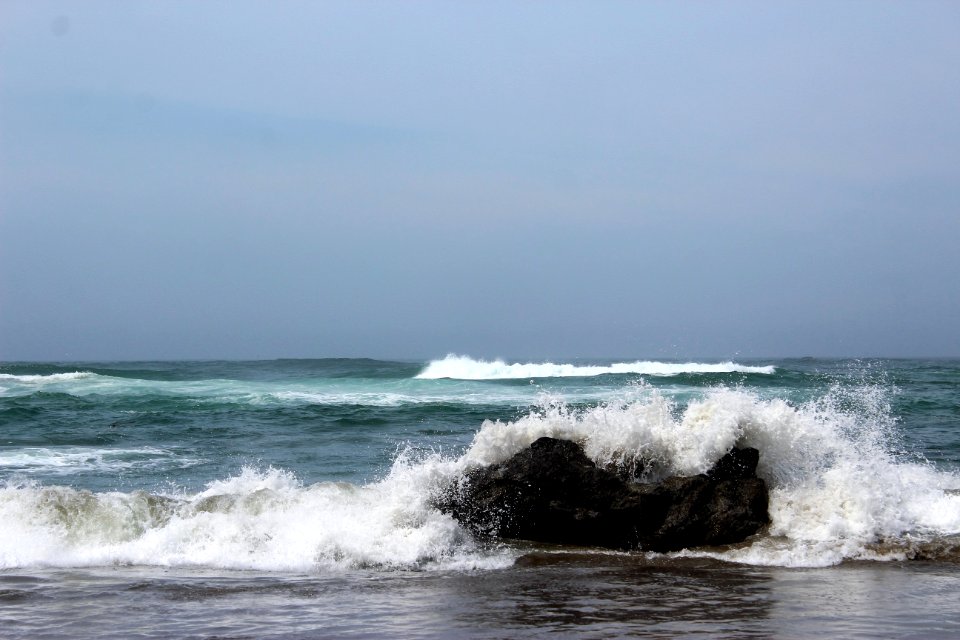 Crashh, Rock, Waves
