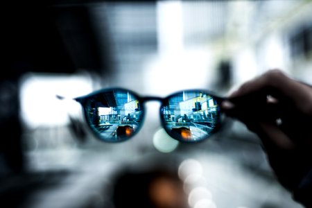 shallow focus photo of sunglasses