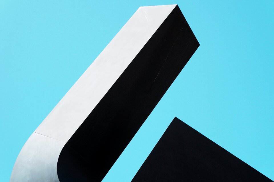Modern pattern sculpture