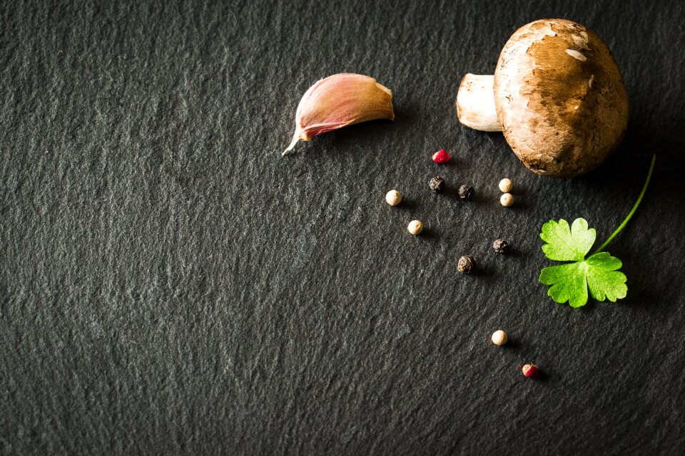Garlic parsley pepper