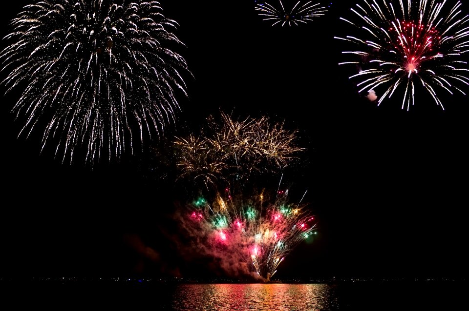 Holiday independence flash