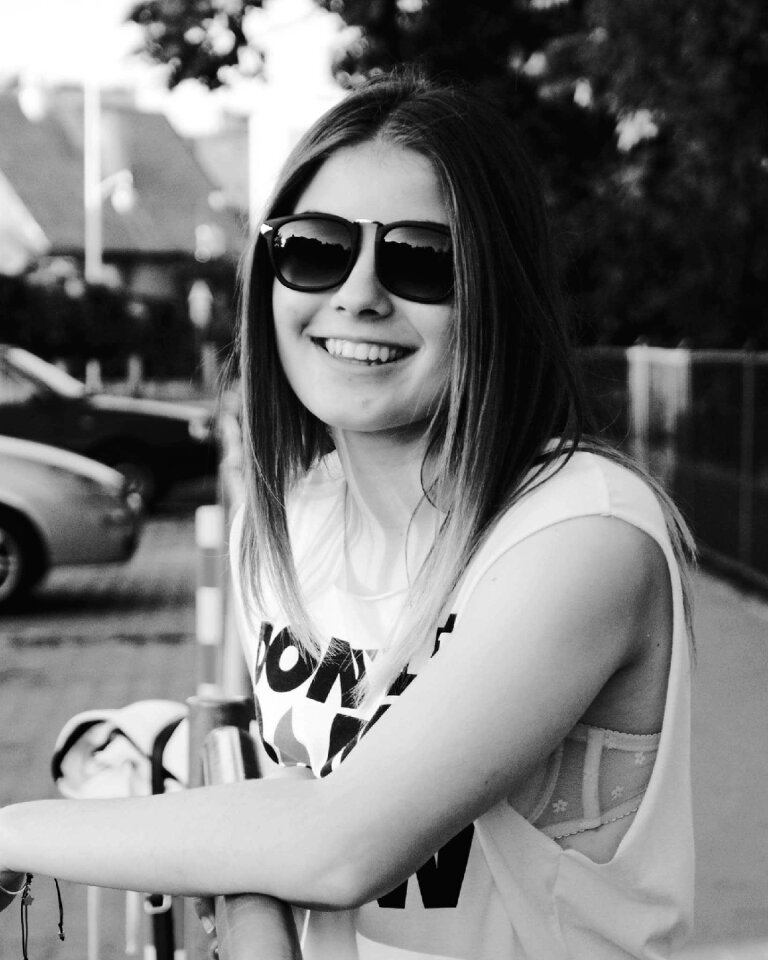 Blackandwhite blackphotogtaphy smile