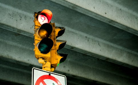road stop light
