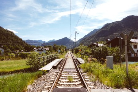 gray and black train track photo