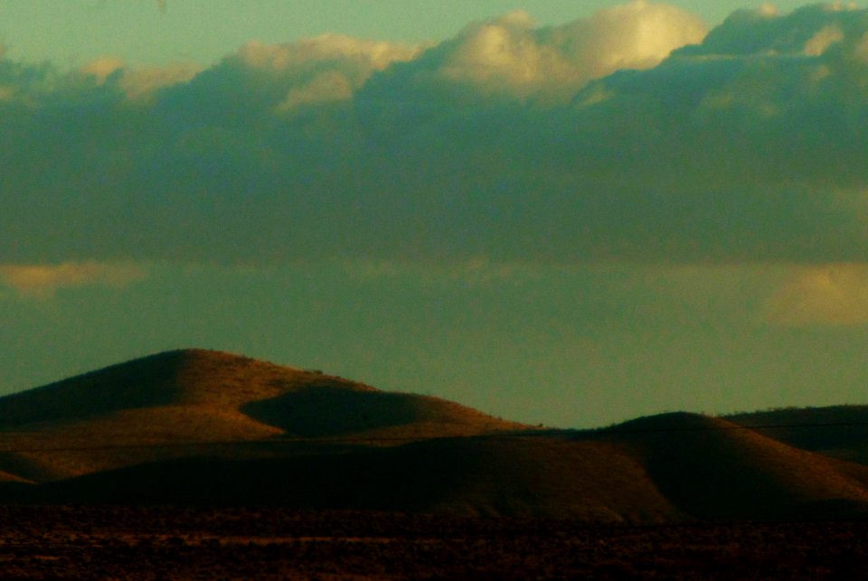 Desert, Sky, Mountains