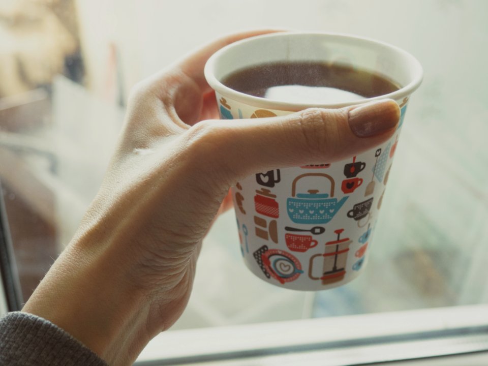 Holding h, Cup, Drink