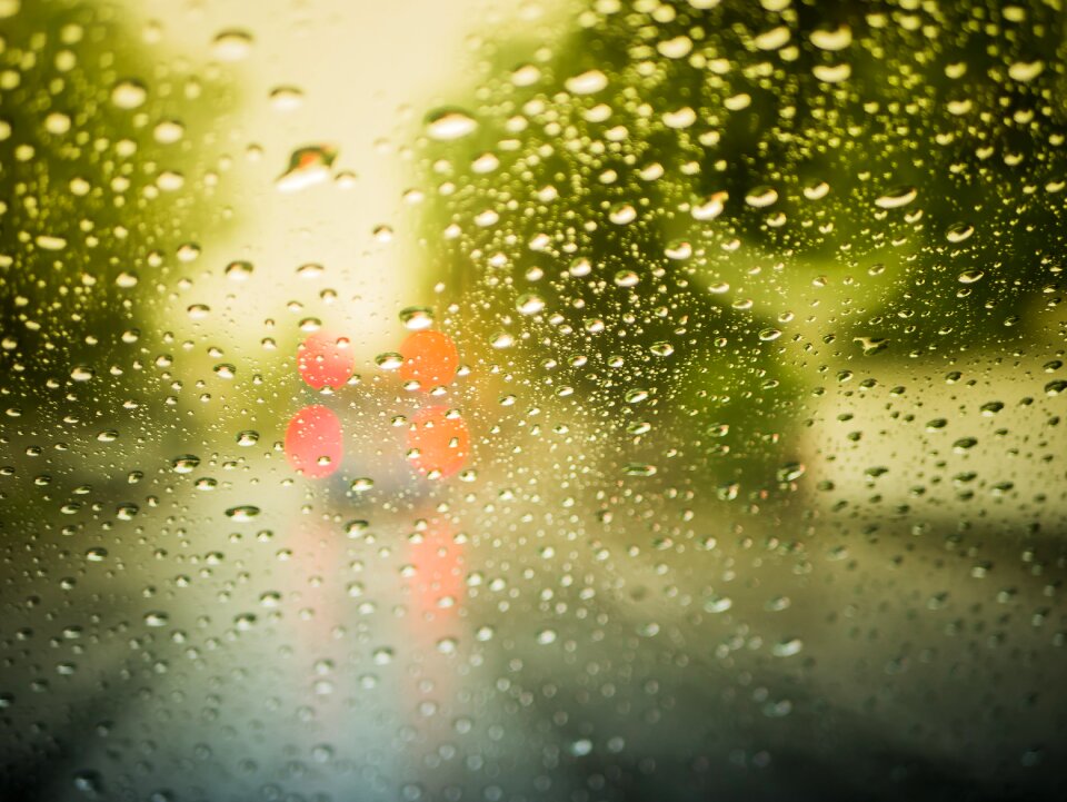Wet glass run off