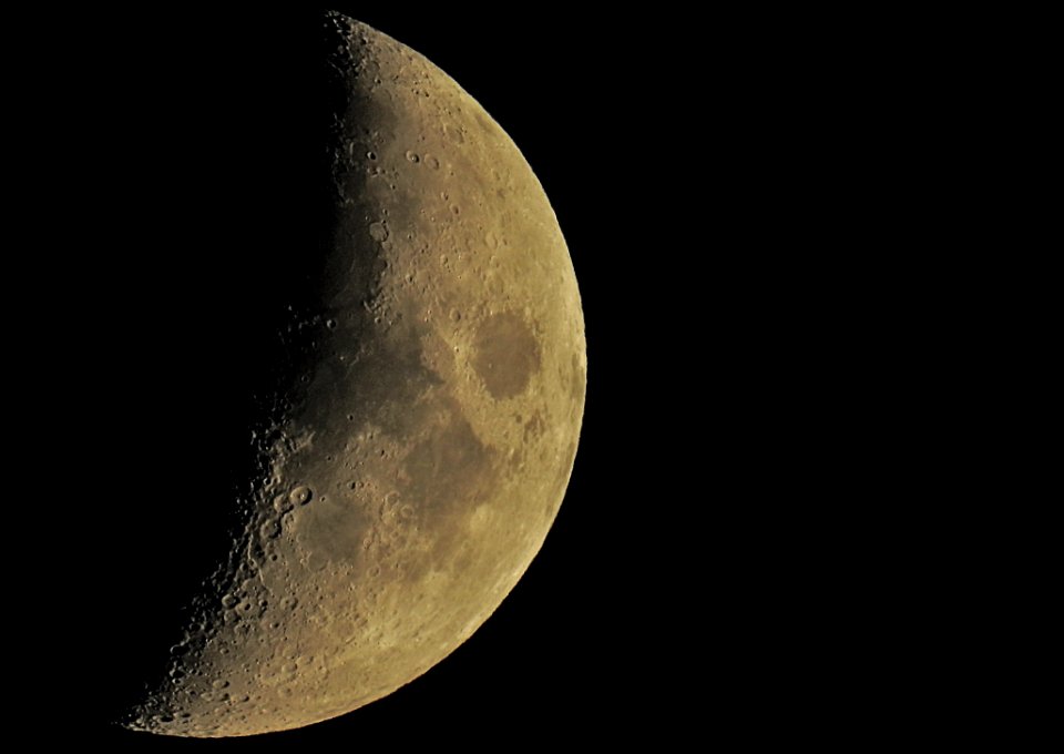 crescent moon illustration