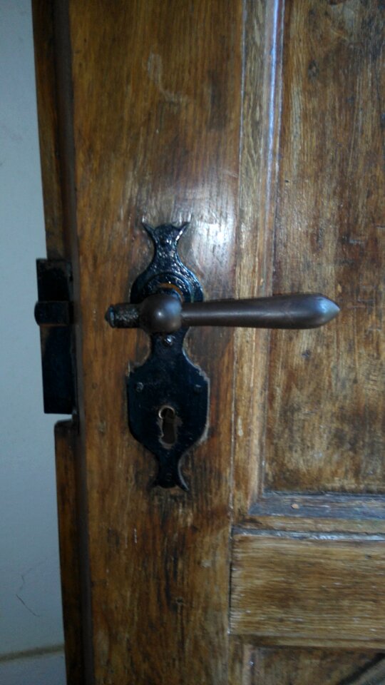 Old church door input
